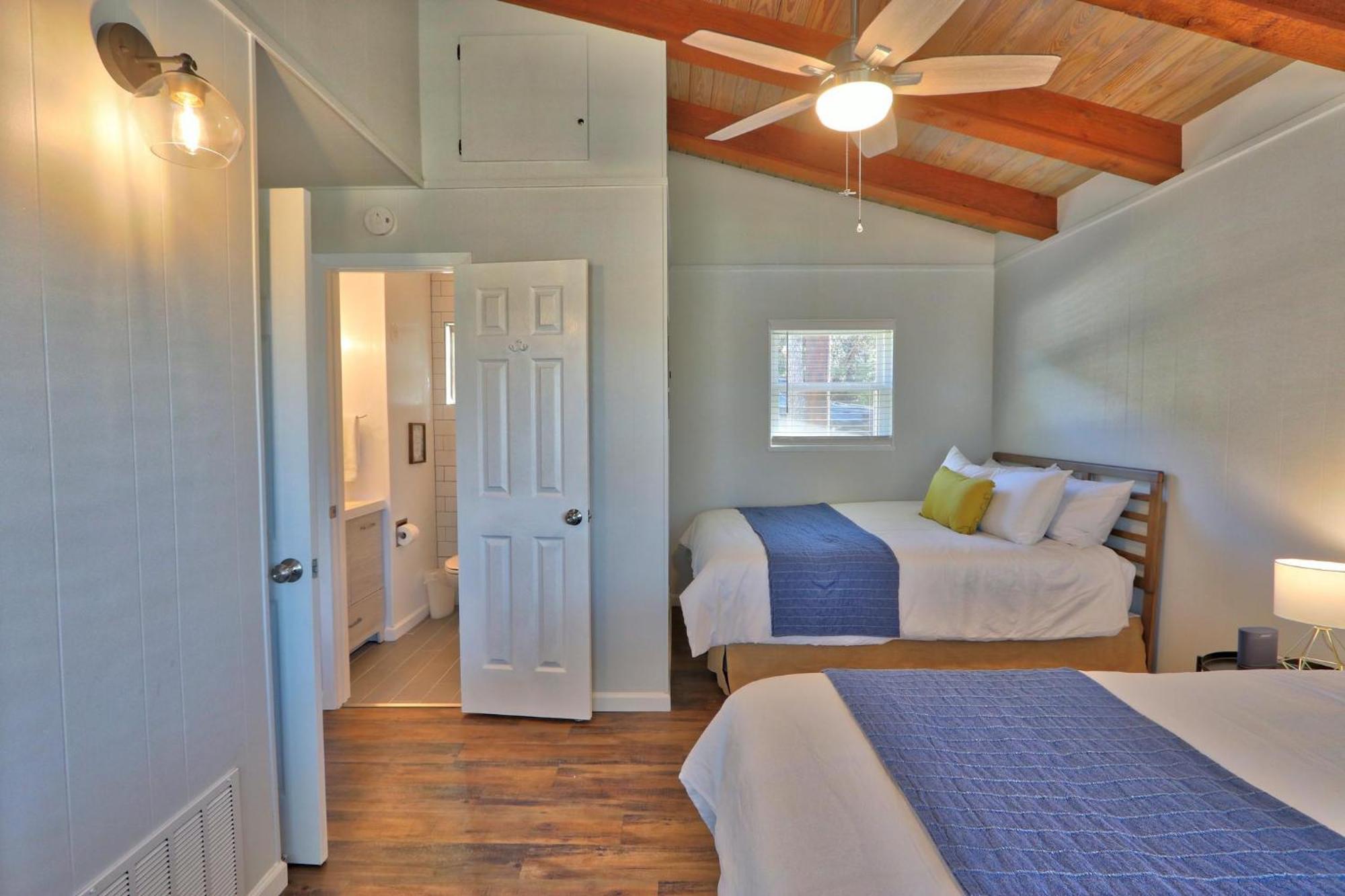 Millie'S Cottages Unit 2 - Annie Canyon Lake Buitenkant foto